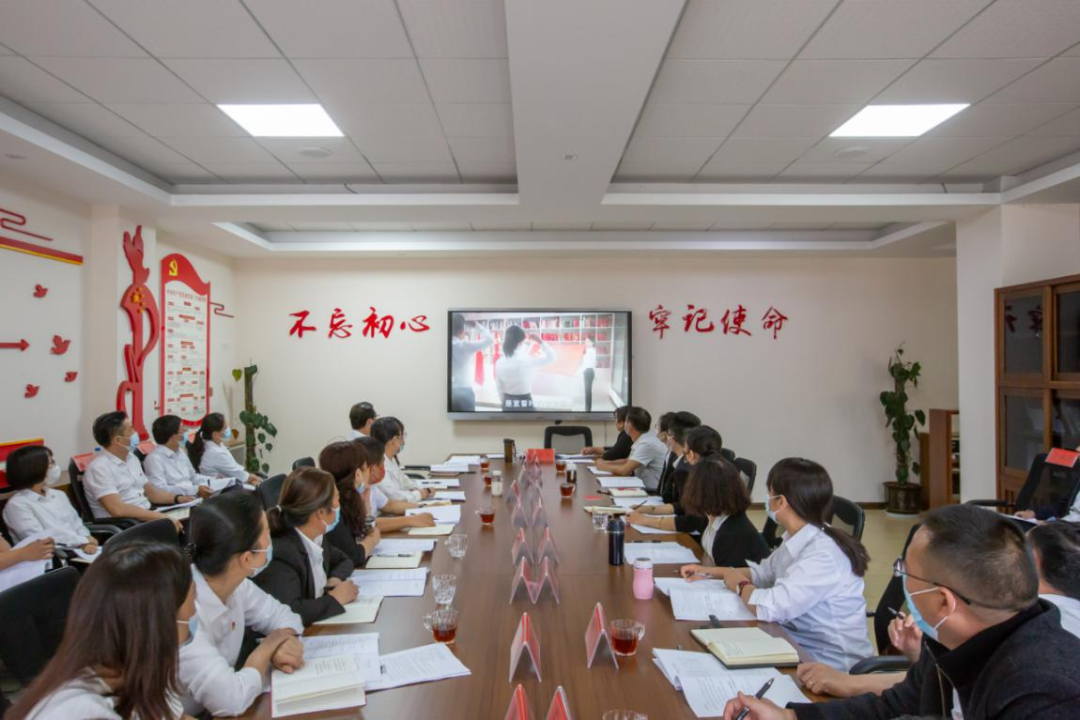 2022年普洱卫生学校党委理论学习中心组第二次集中学习3.png 2022年普洱卫生学校党委理论学习中心组第二次集中学习3.png